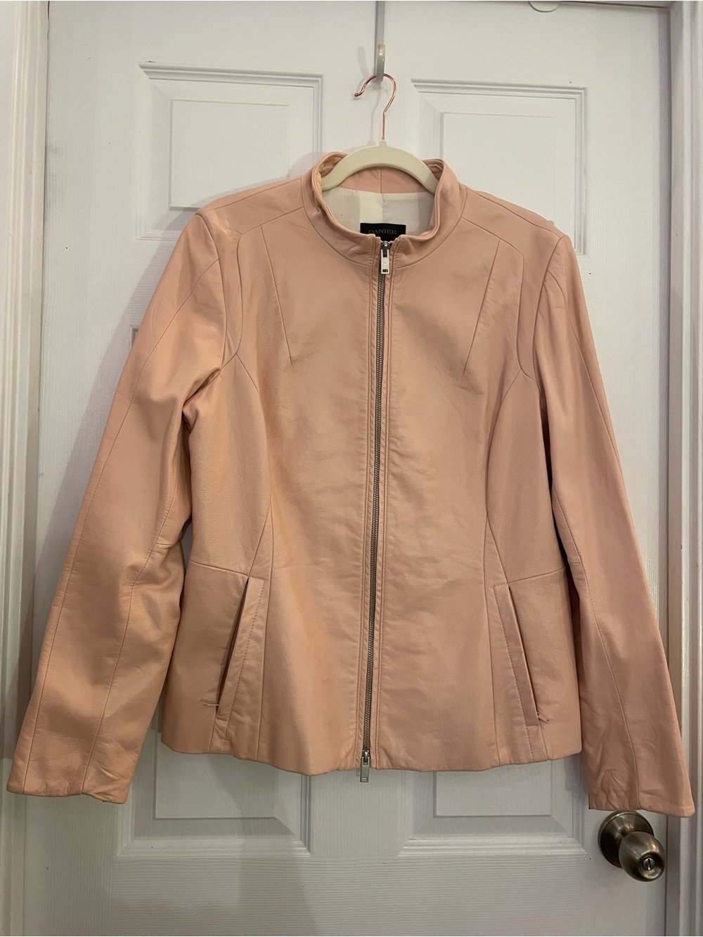 Danier Women’s L Pale Pink Lamb Leather Zip Jacket 2015